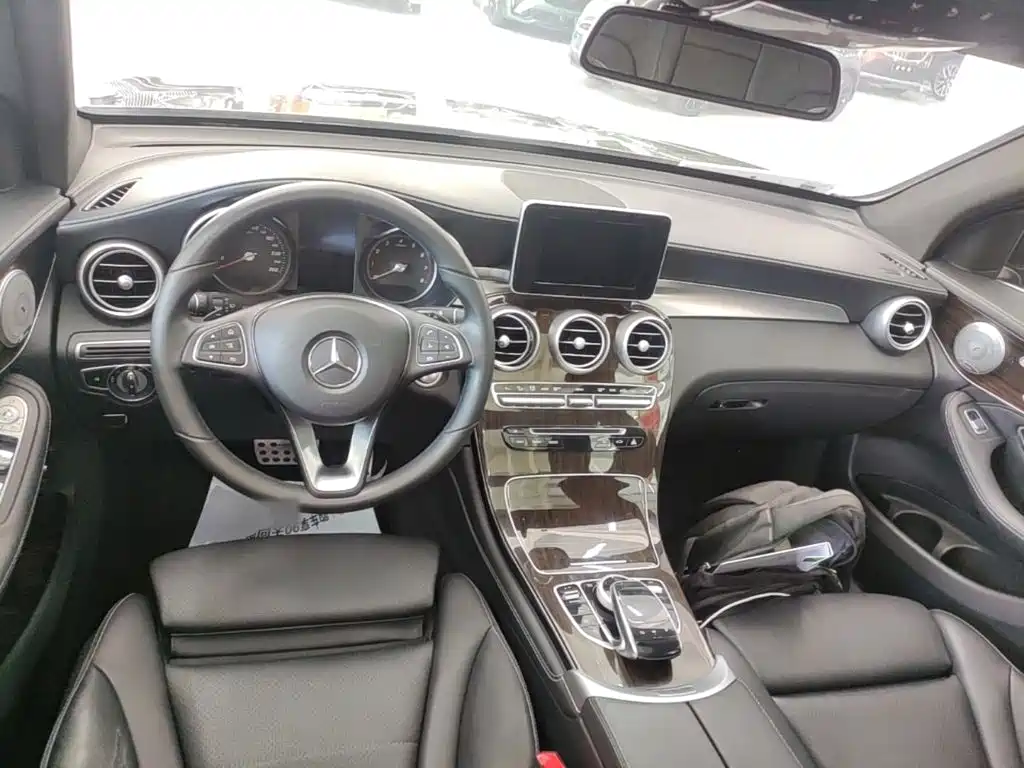 Mercedes-Benz GLC — миниатюра 10