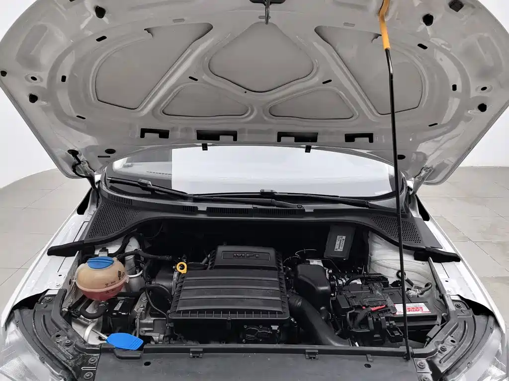 Skoda Rapid Spaceback — миниатюра 6