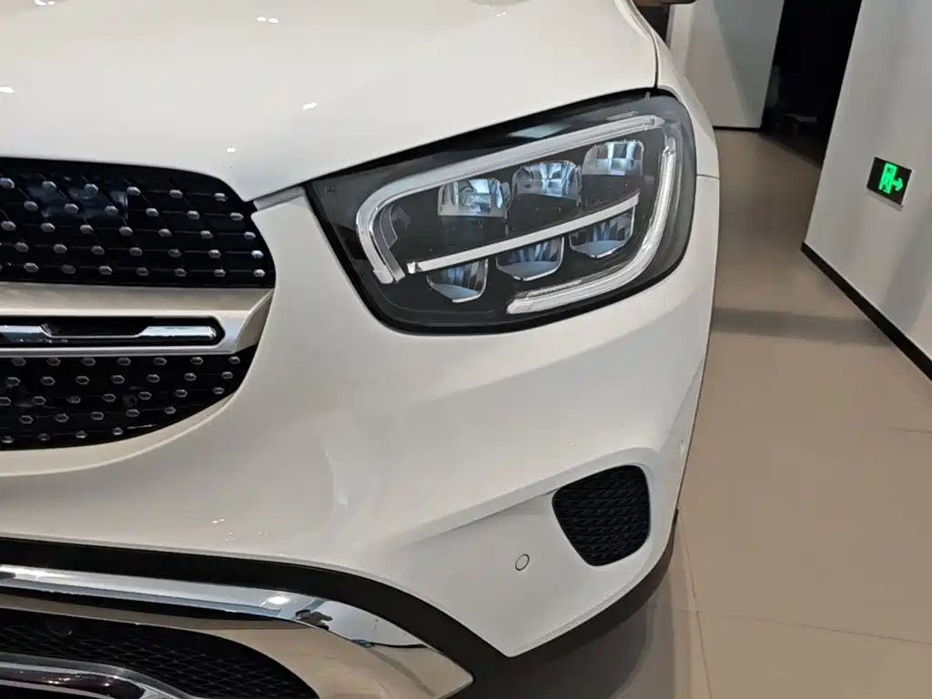 Mercedes-Benz GLC — миниатюра 24