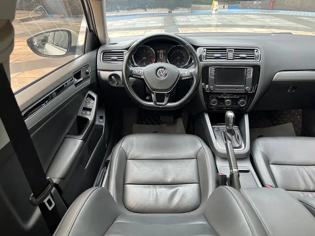 Volkswagen Sagitar — миниатюра 10