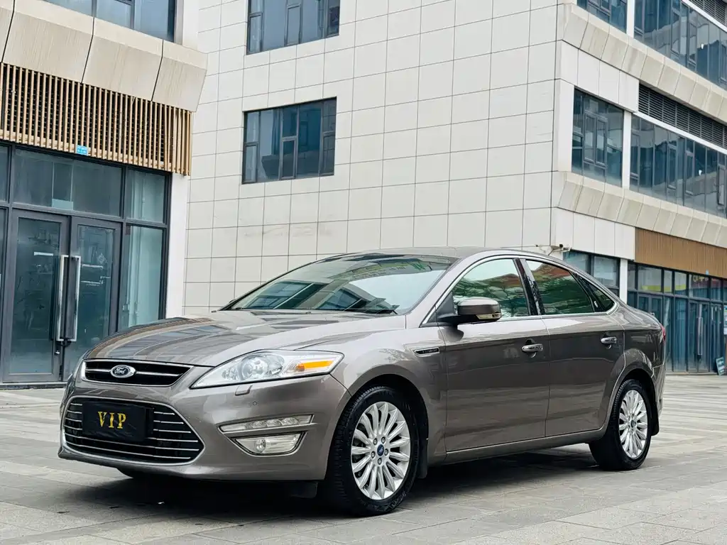 Ford Mondeo Zhisheng 2013