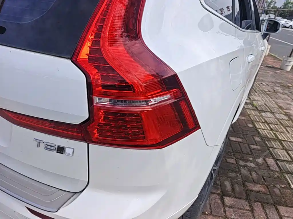 Volvo XC60 2018 T5