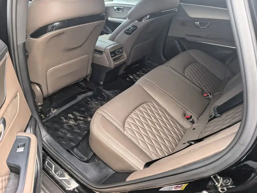 BYD Han — миниатюра 5