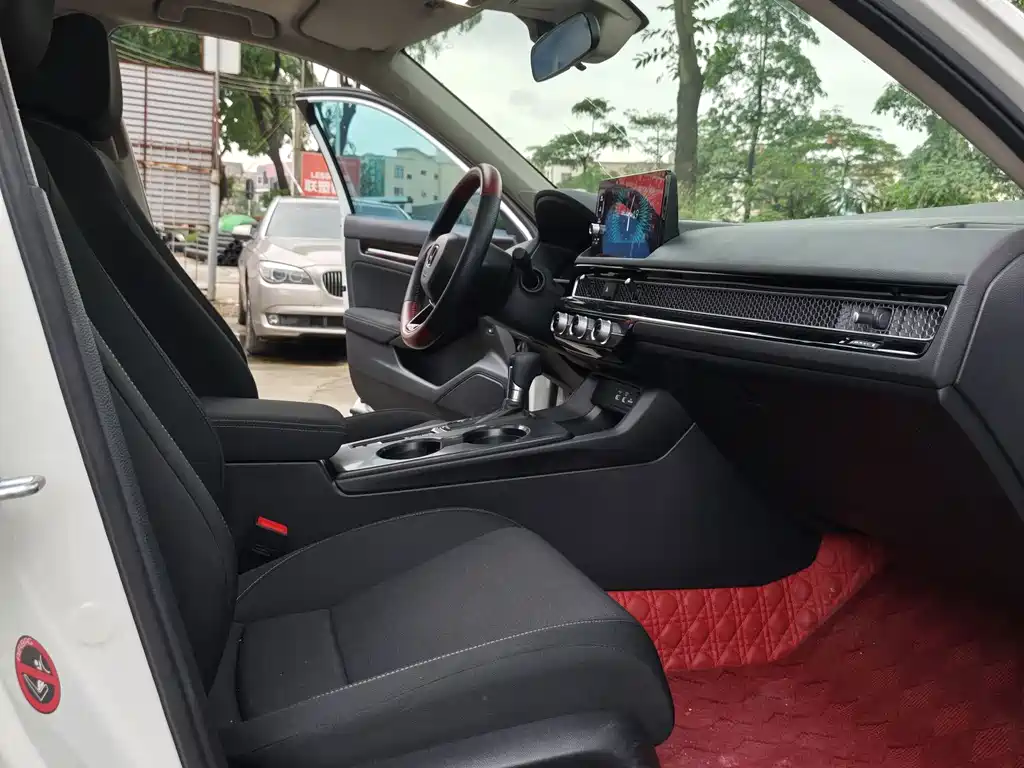 Honda Civic 2023 240TURBO CVT