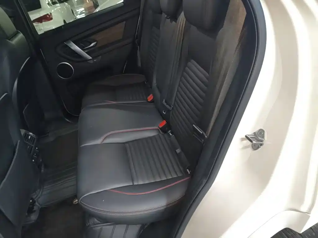 Land Rover Discovery Sport — миниатюра 17