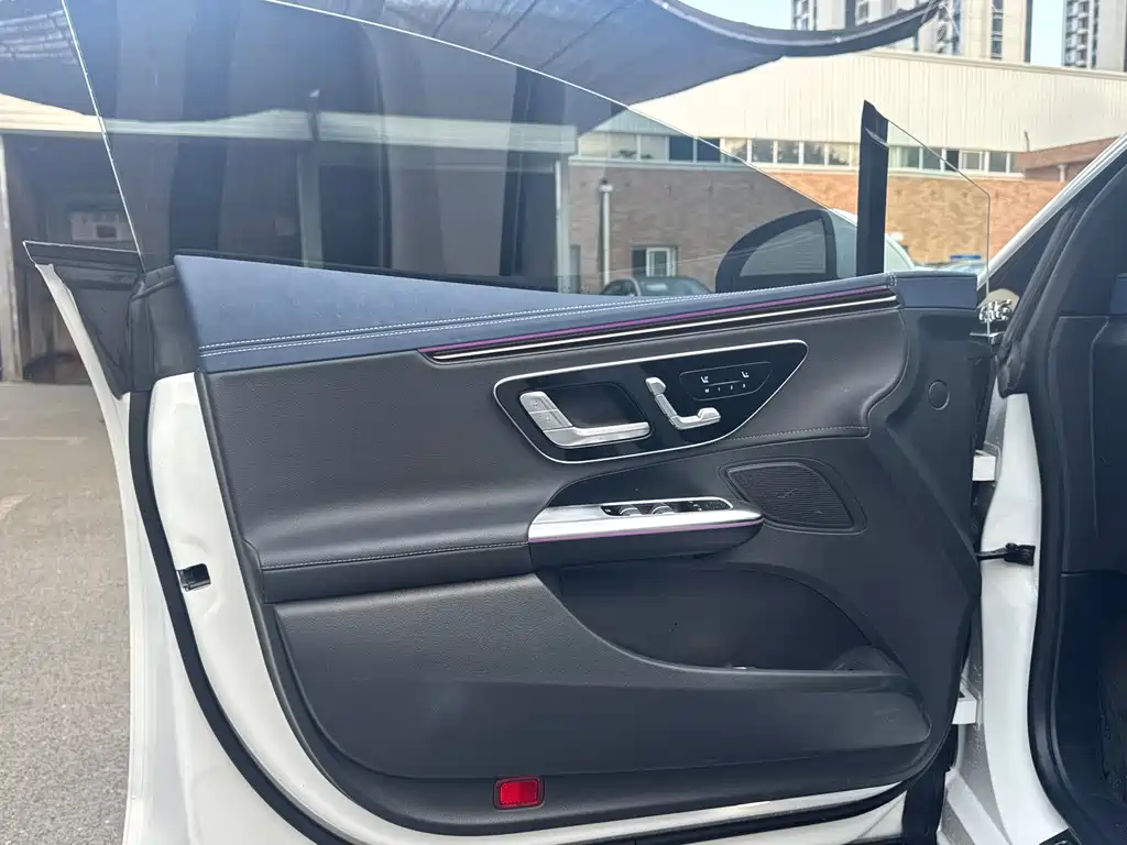 Mercedes-Benz EQE — миниатюра 12