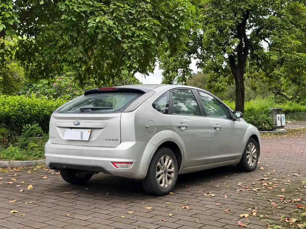 Ford Focus — миниатюра 4