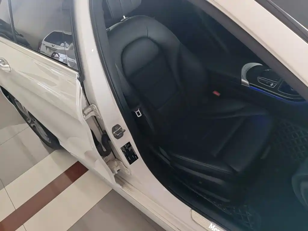 Mercedes-Benz C-Class — миниатюра 25