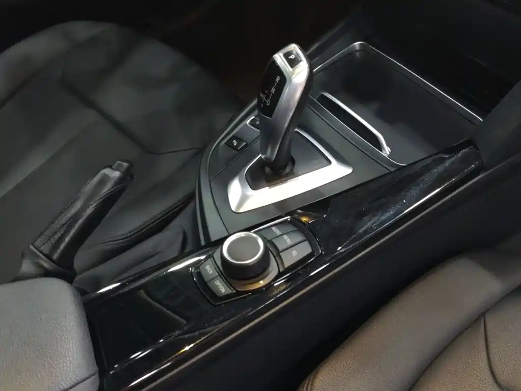 BMW 3 Series — миниатюра 15