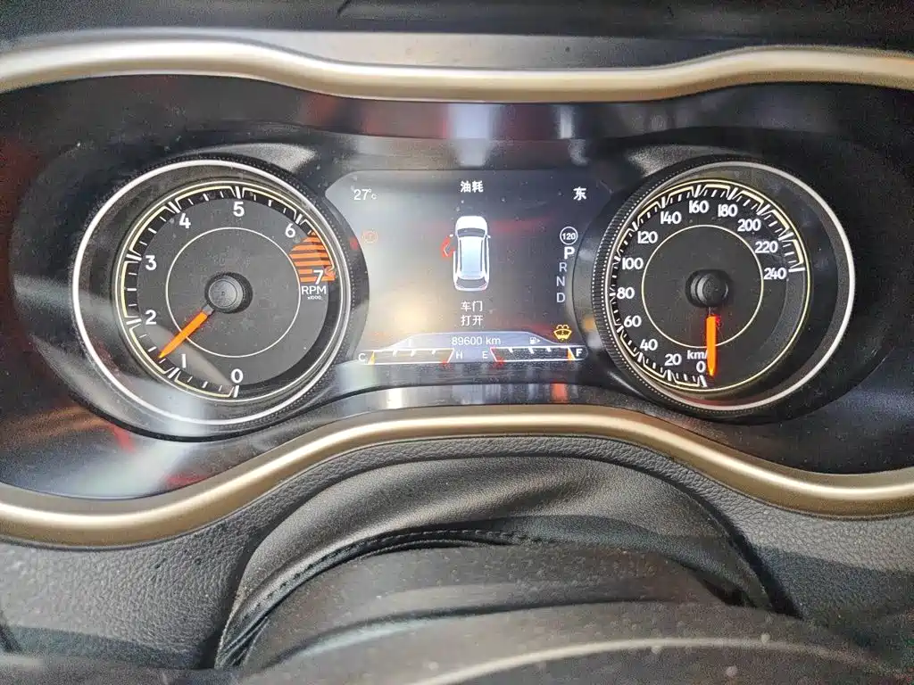 Jeep Cherokee — миниатюра 8
