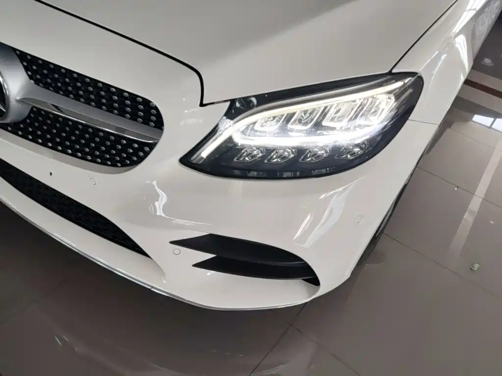 Mercedes-Benz C-Class — миниатюра 24