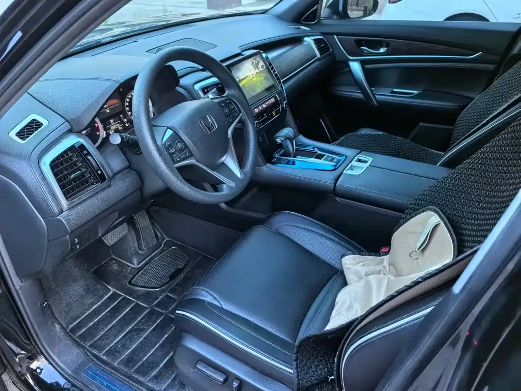 Honda UR-V — миниатюра 3