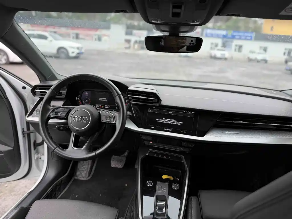 Audi A3 2019 Limousine 35 TFSI Sport VI