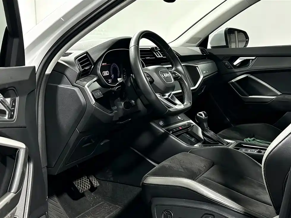 Audi Q3 — миниатюра 7