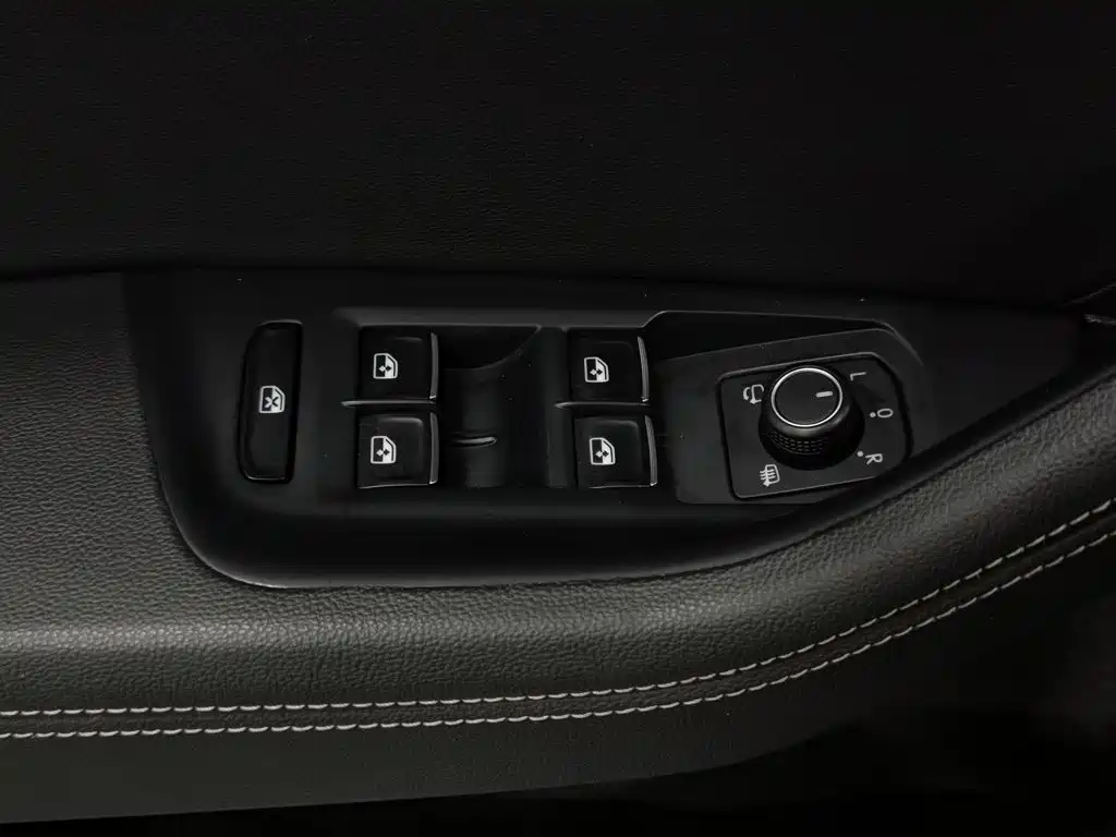 Volkswagen Magotan PHEV — миниатюра 9