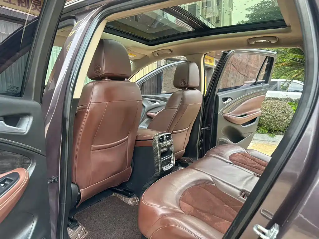 Buick Envision Plus — миниатюра 5