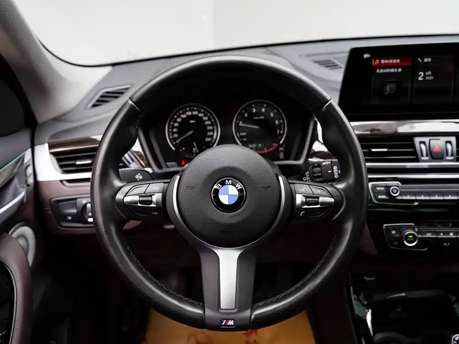 BMW X1 — миниатюра 8