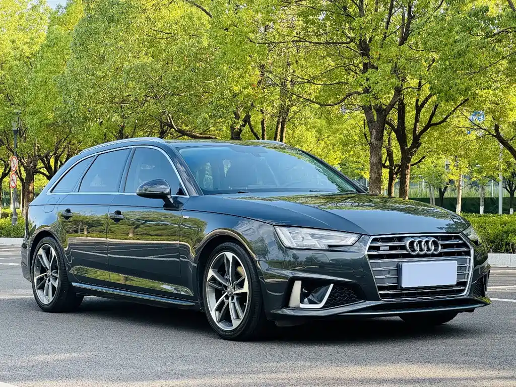 Audi A4 (Import) 2020