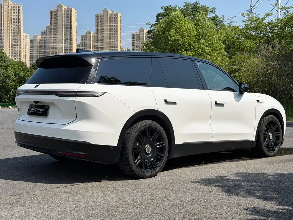 NIO ES8 2023 100kWh