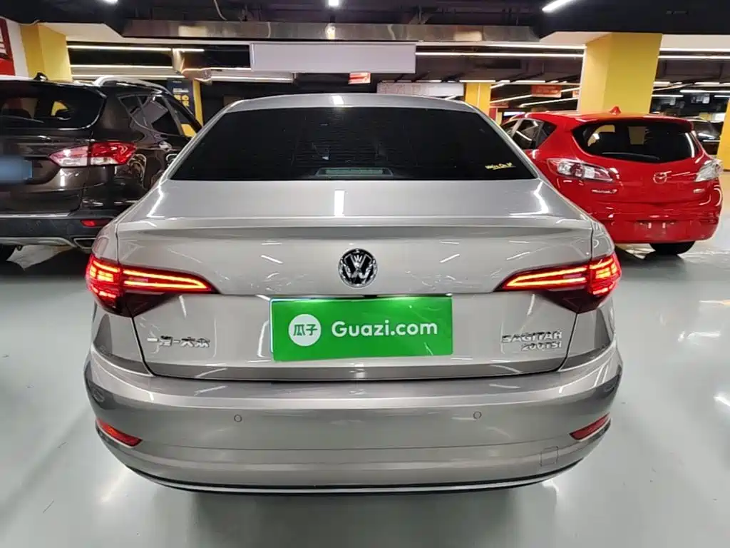 Volkswagen Sagitar 2020 200TSI DSG Comfort VI