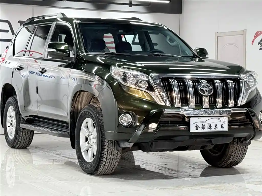 TOYOTA PRADO