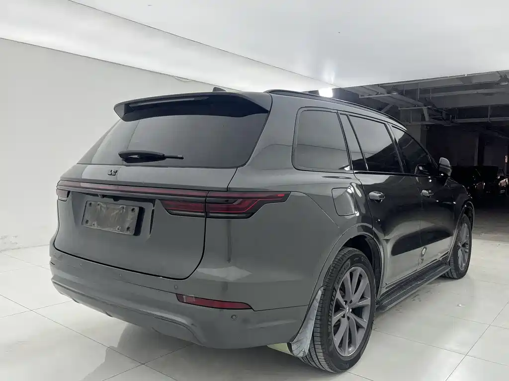 Li Auto ONE 2020 6 мест