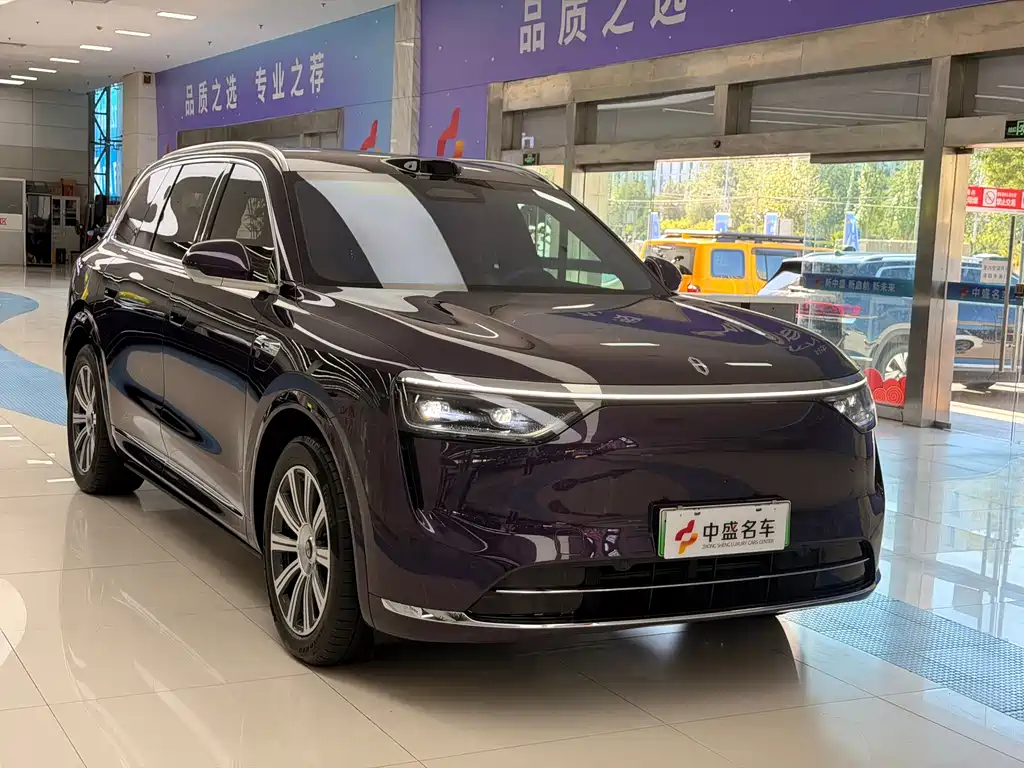 Aito M8 2025 Max+ 53.4kWh 5 мест (192 )