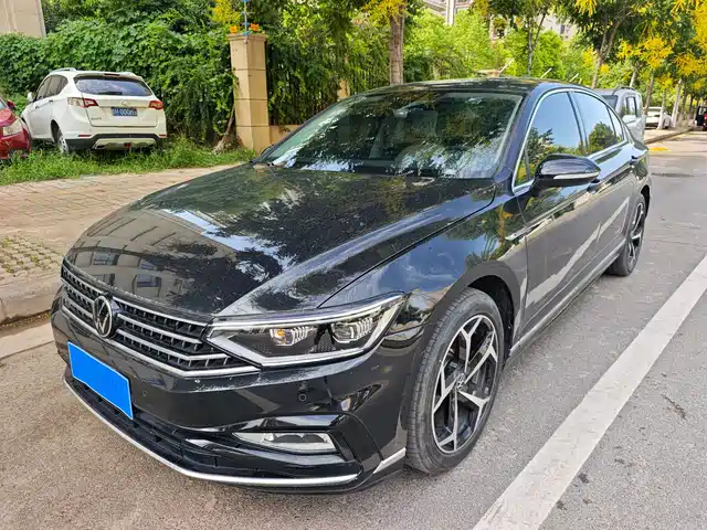 VOLKSWAGEN MAGOTAN 2024