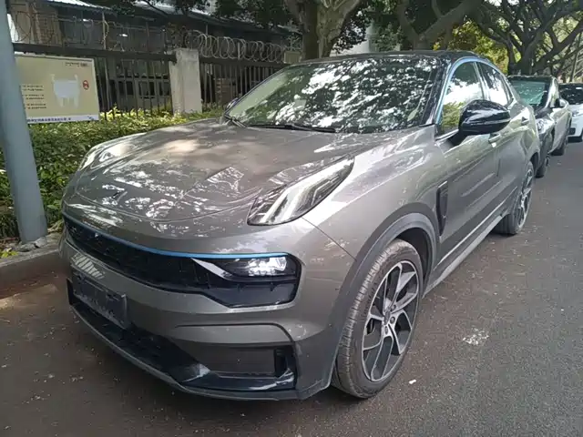 2021 Lynk & Co 05