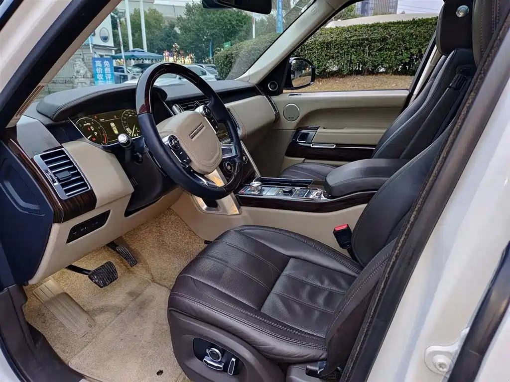 LAND ROVER RANGE ROVER