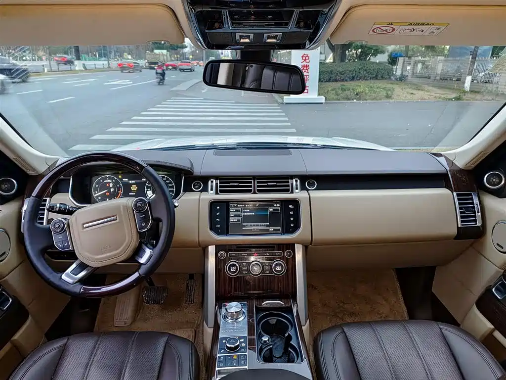 LAND ROVER RANGE ROVER