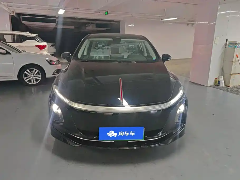 Hongqi E-QM5 2025 500km