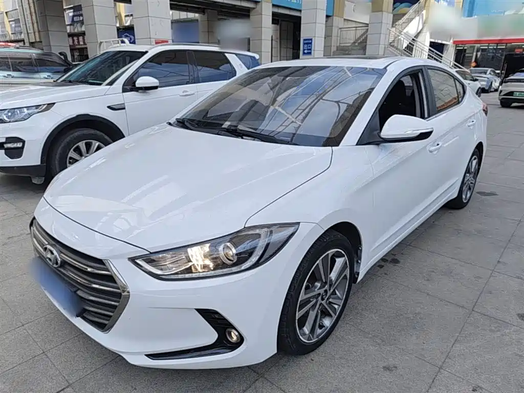 Hyundai Elantra 2016