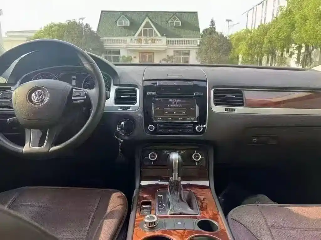 Volkswagen Touareg 2011 3.0TSI