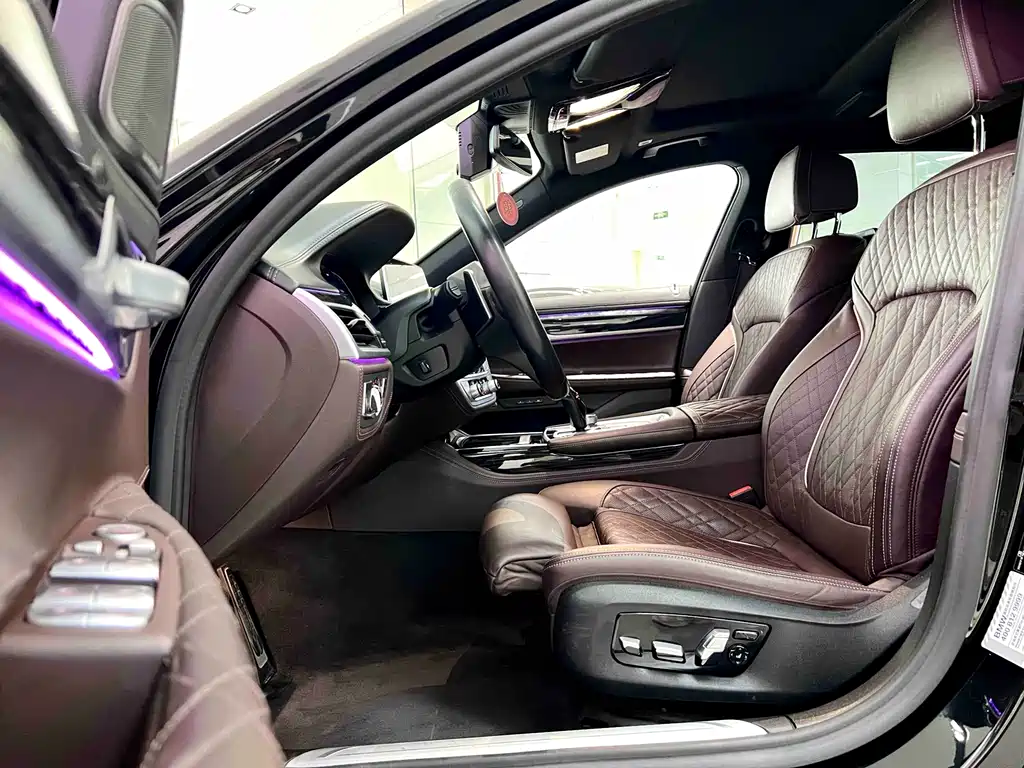 BMW 7 Series 7 2019 740Li Lead M Sport