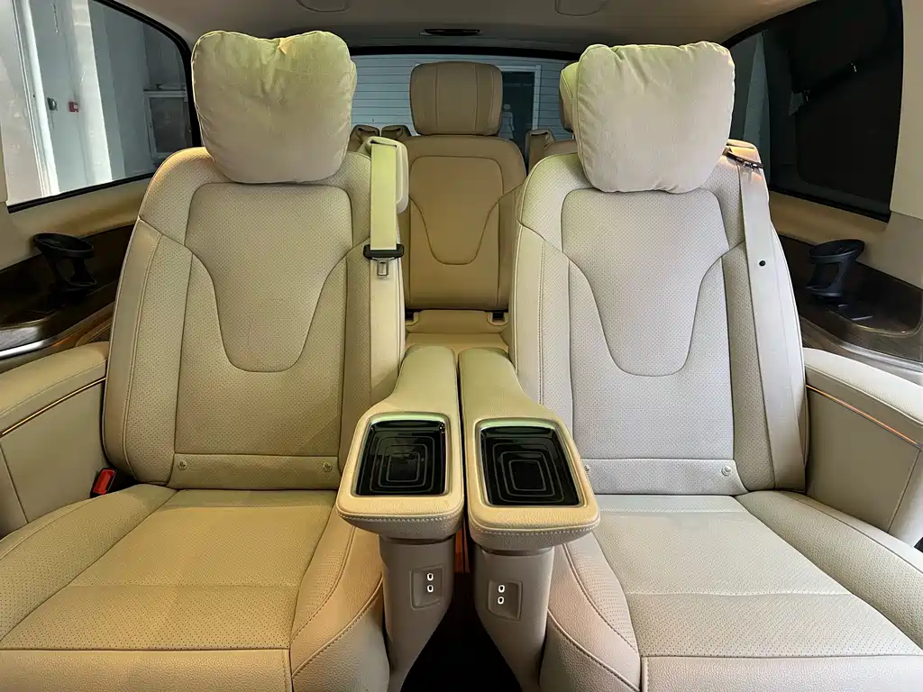 MERCEDES-BENZ V CLASS