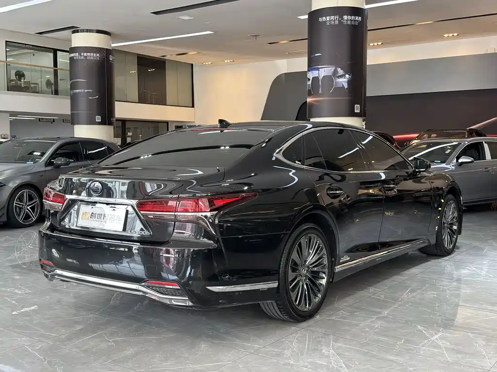 Lexus LS 2018 500h Executive VI