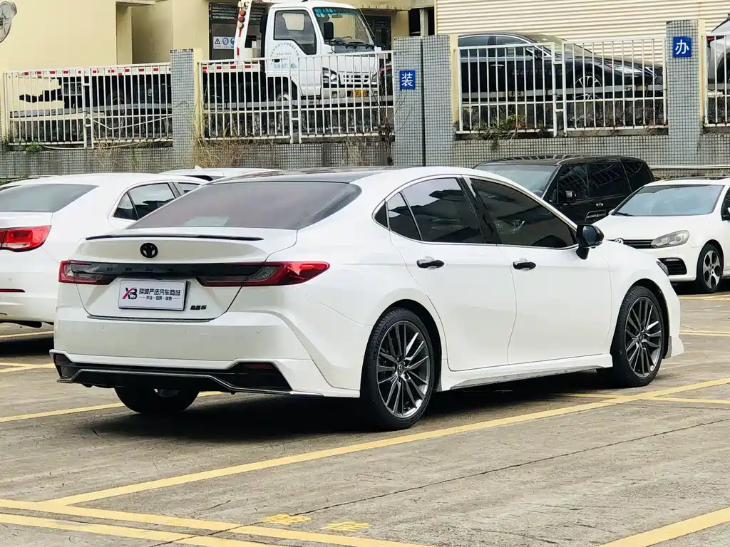 Toyota Camry 2024 2.5HXS Sport Plus