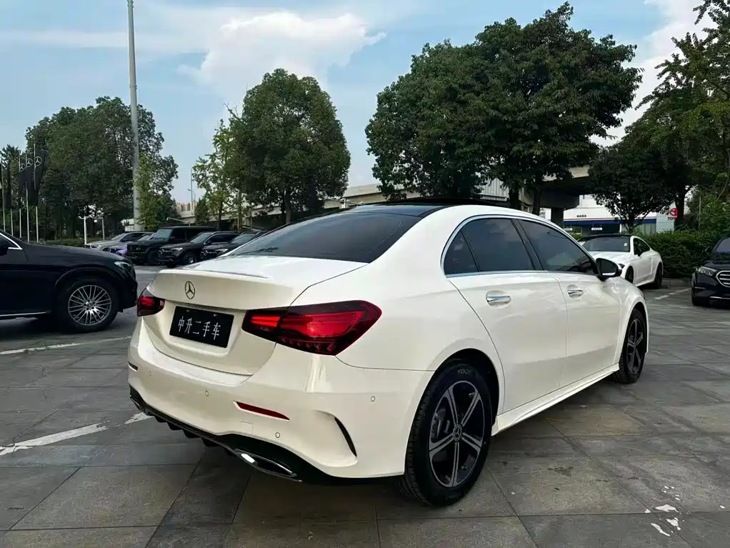 Mercedes-Benz A-Class A 2025 A 200 L Fashion