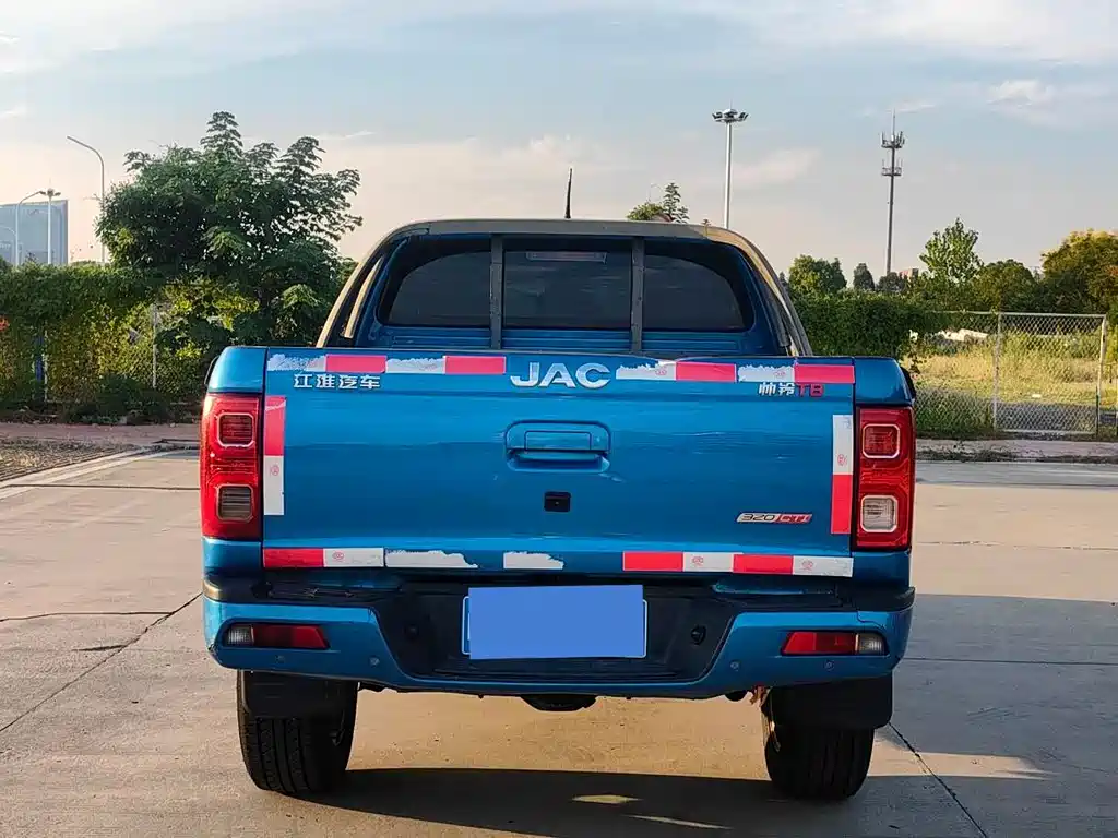 JAC JAC T8 — миниатюра 5