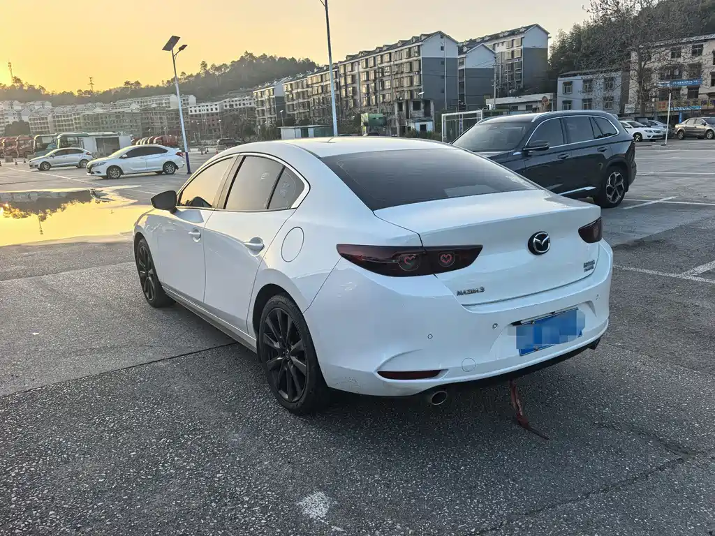 MAZDA 3 ANGKESAILA