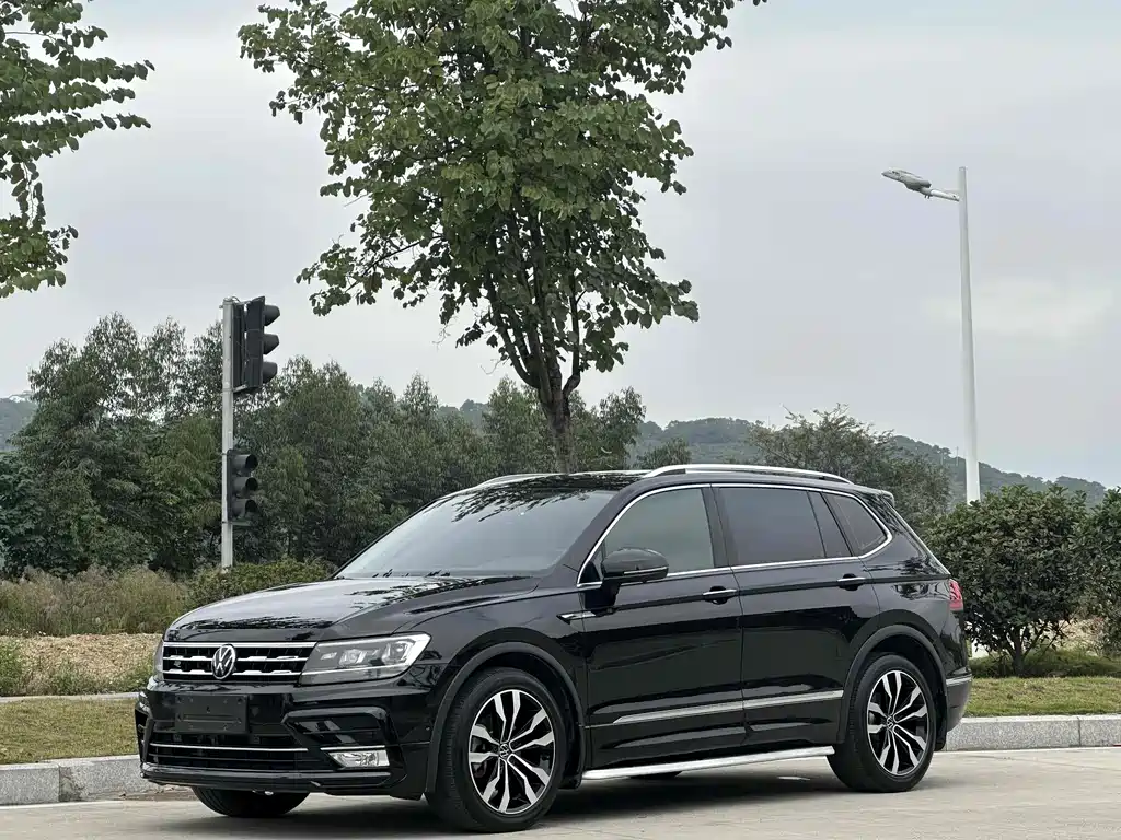 Volkswagen Tiguan L 2020