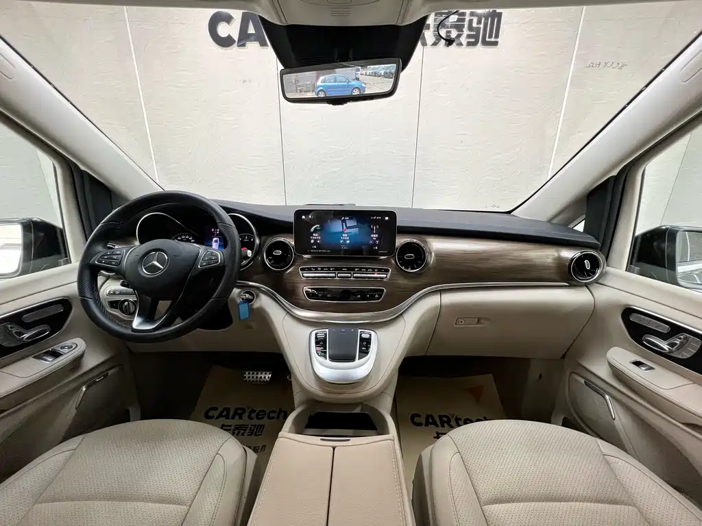 MERCEDES-BENZ V CLASS