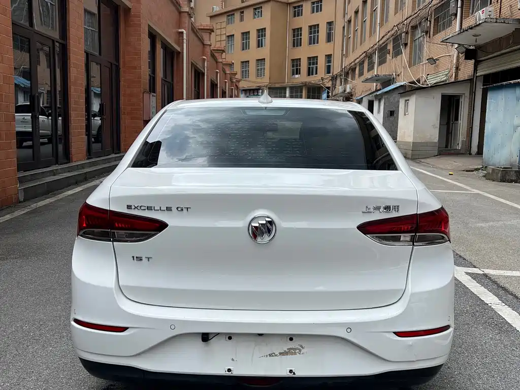 Buick Excelle — миниатюра 5