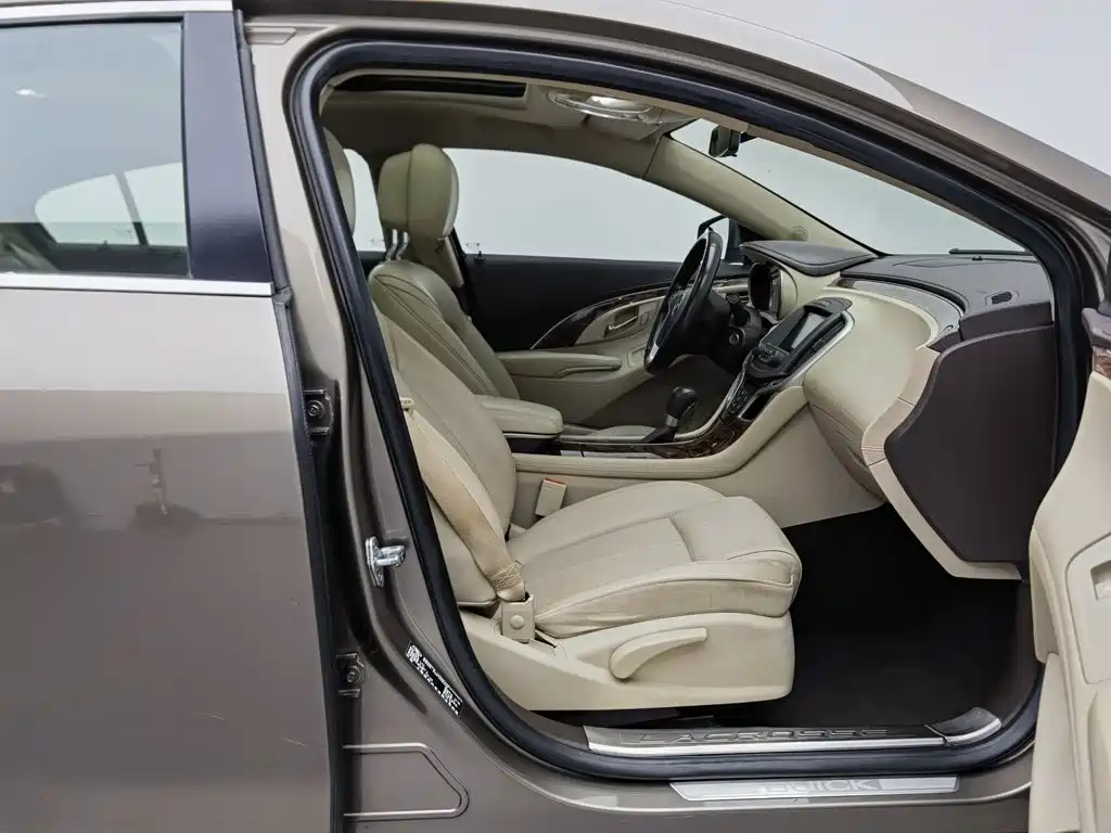 Buick LaCrosse — миниатюра 23