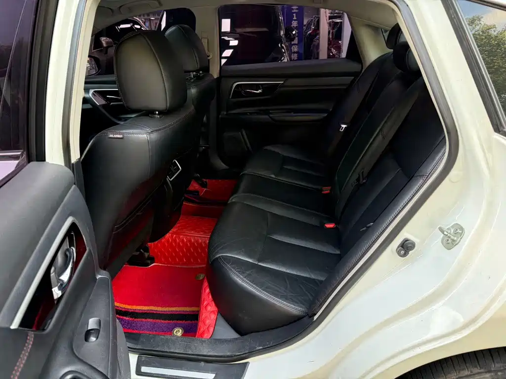 Nissan Teana — миниатюра 7