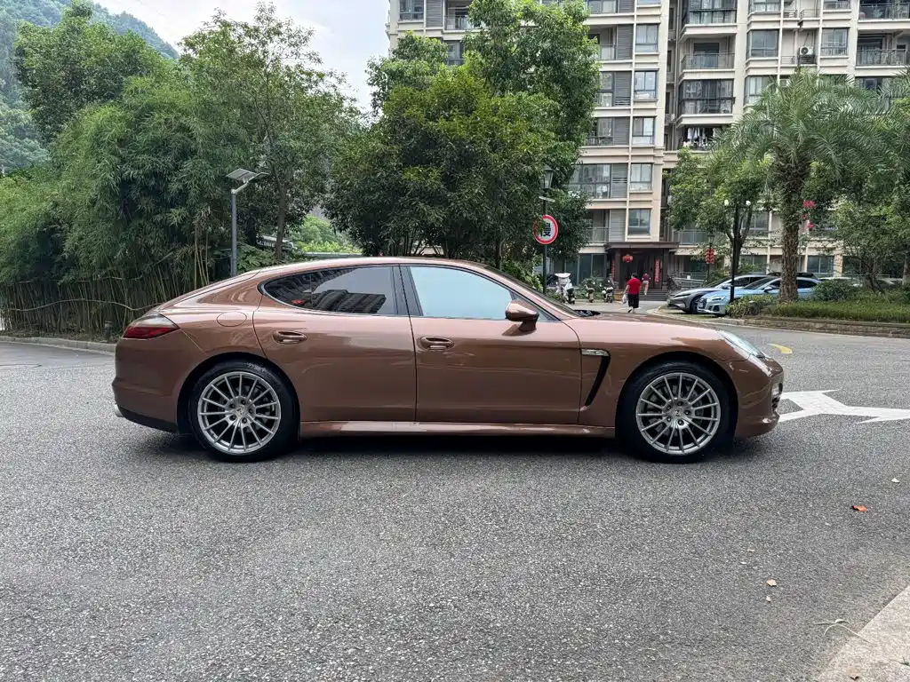 Porsche Panamera — миниатюра 7