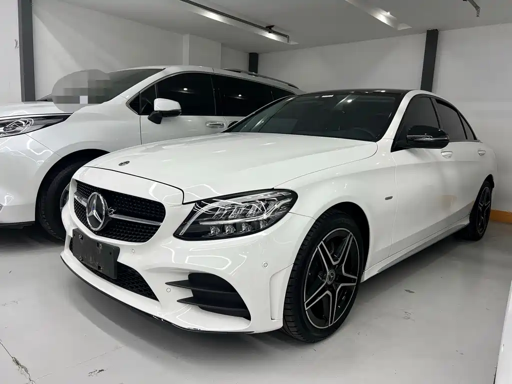 Mercedes-Benz C-Class 2021