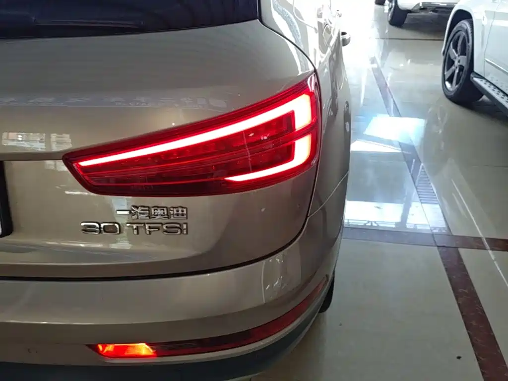 Audi Q3 — миниатюра 8