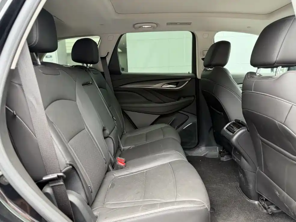 Buick Enclave — миниатюра 5